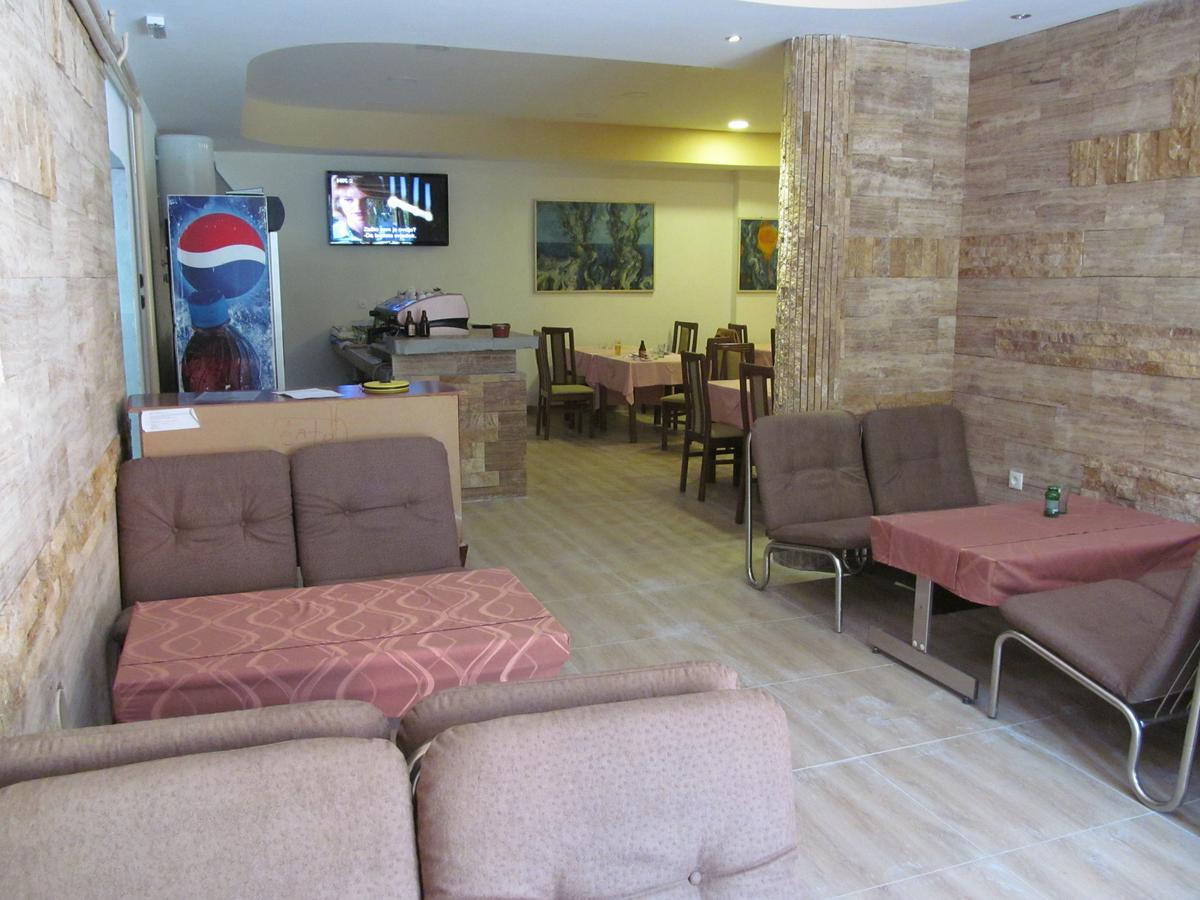 Hostel T&M เซนิซา ภายนอก รูปภาพ